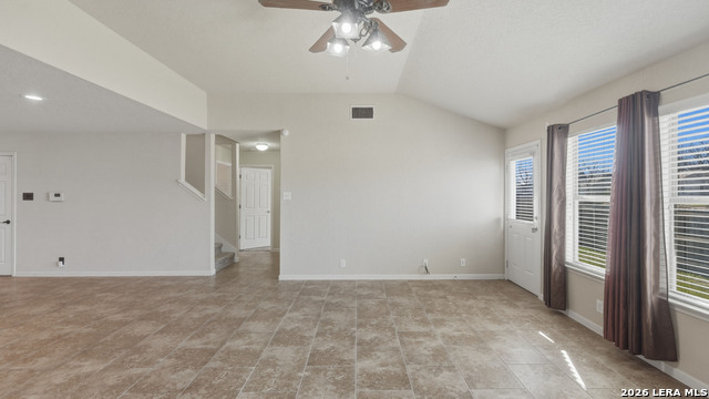 Image 38 of 47 For 2724 Scarlet Tanger