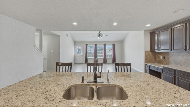 Image 4 of 47 For 2724 Scarlet Tanger