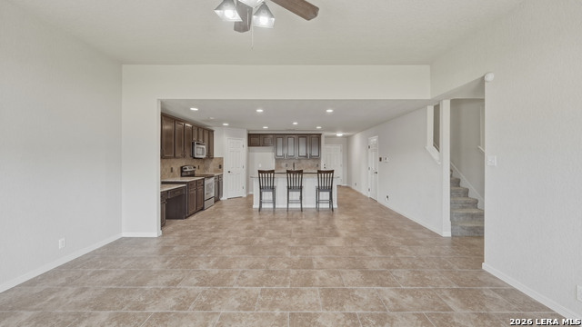 Image 41 of 47 For 2724 Scarlet Tanger