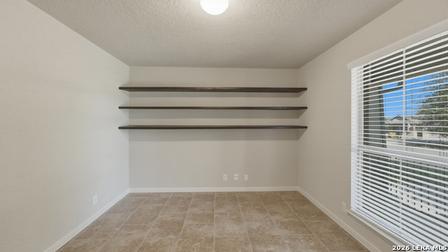 Image 44 of 47 For 2724 Scarlet Tanger