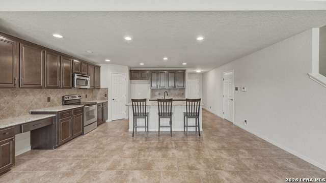 Image 8 of 47 For 2724 Scarlet Tanger