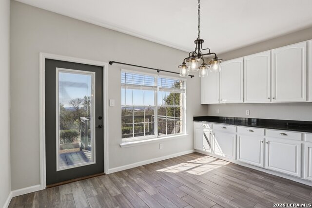 Image 17 of 82 For 6610 Kings Crown E