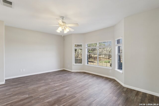 Image 18 of 82 For 6610 Kings Crown E