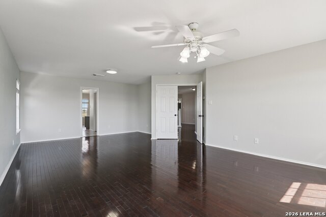 Image 22 of 82 For 6610 Kings Crown E