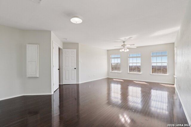 Image 24 of 82 For 6610 Kings Crown E