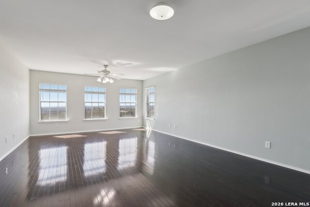 Image 25 of 82 For 6610 Kings Crown E