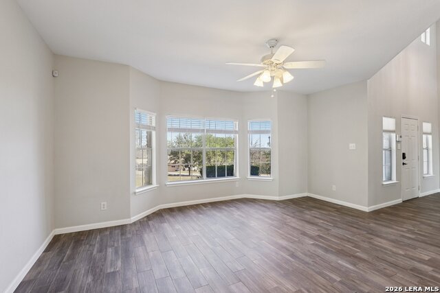 Image 30 of 82 For 6610 Kings Crown E