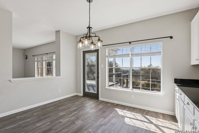 Image 39 of 82 For 6610 Kings Crown E