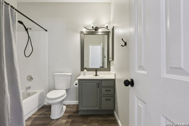 Image 43 of 82 For 6610 Kings Crown E