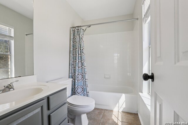 Image 51 of 82 For 6610 Kings Crown E