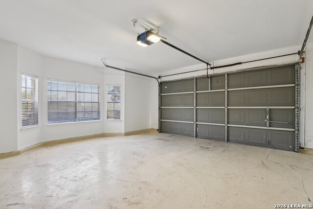 Image 63 of 82 For 6610 Kings Crown E