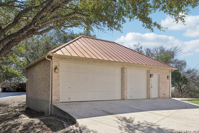 Image 68 of 82 For 6610 Kings Crown E