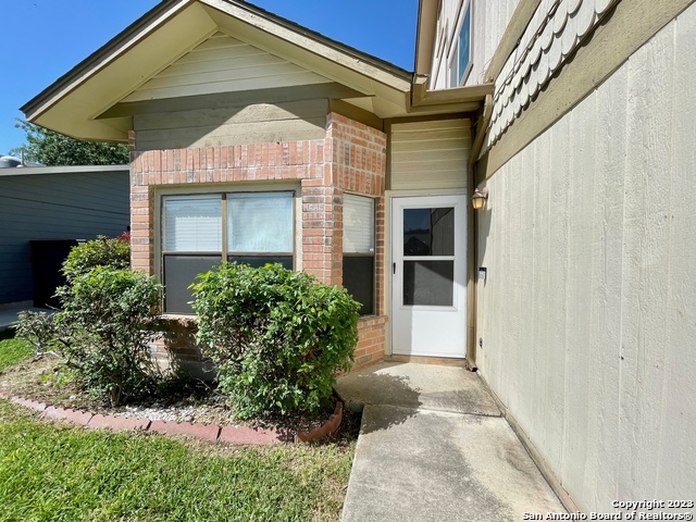 Image 3 of 18 For 6111 Quail Feather Ln