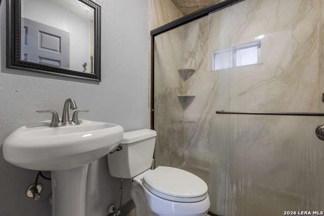 Image 13 of 23 For 867 Price  