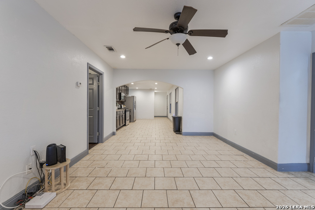 Image 16 of 23 For 867 Price  