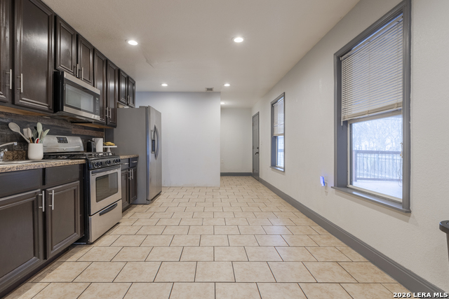 Image 4 of 23 For 867 Price  