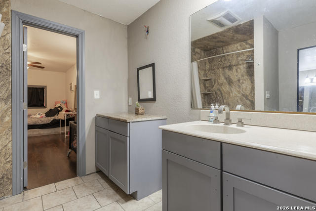 Image 9 of 23 For 867 Price  