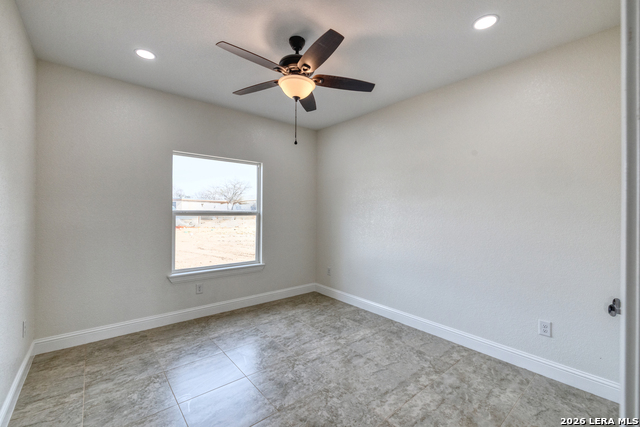 Image 19 of 37 For 207 Riverside Drive