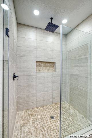 Image 31 of 37 For 207 Riverside Drive