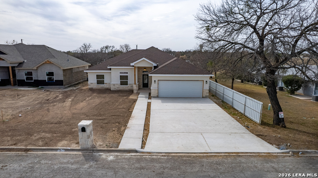 Image 33 of 37 For 207 Riverside Drive