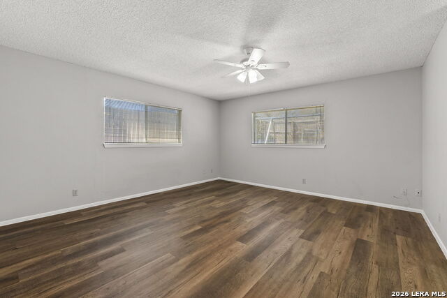 Image 23 of 35 For 5815 Echoway