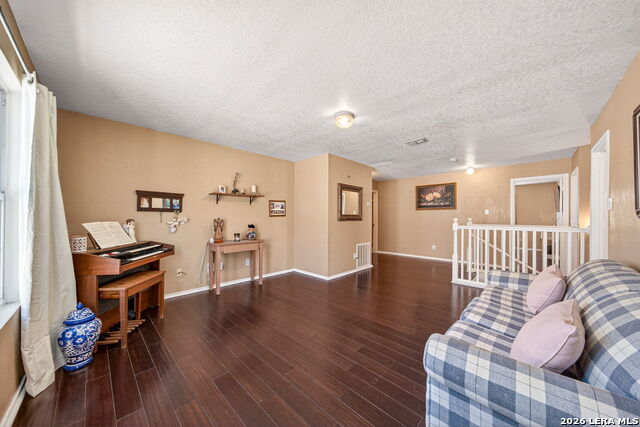 Image 25 of 36 For 4842 Heather Pass