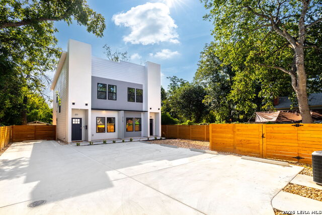 Image 3 of 31 For 210 Piedmont