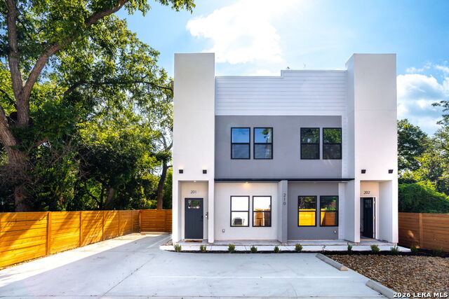 Image 4 of 31 For 210 Piedmont