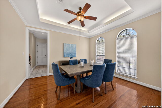 Image 16 of 41 For 12 Inwood Terrace