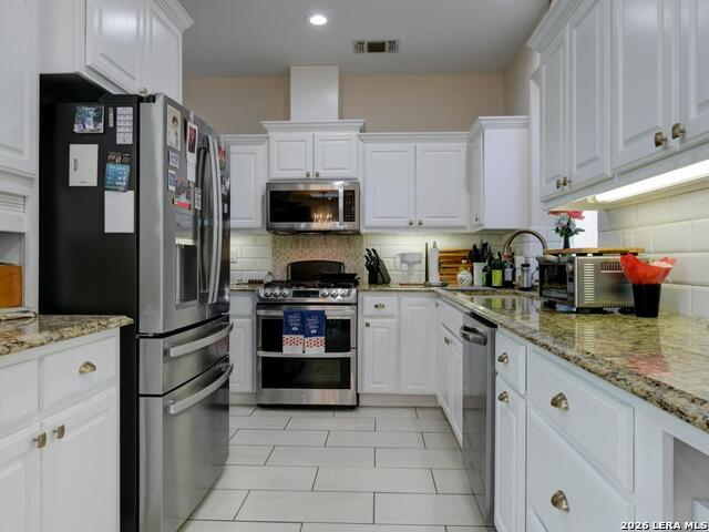 Image 11 of 30 For 10 Bryanston