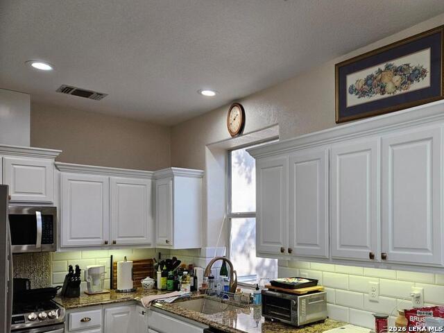 Image 12 of 30 For 10 Bryanston