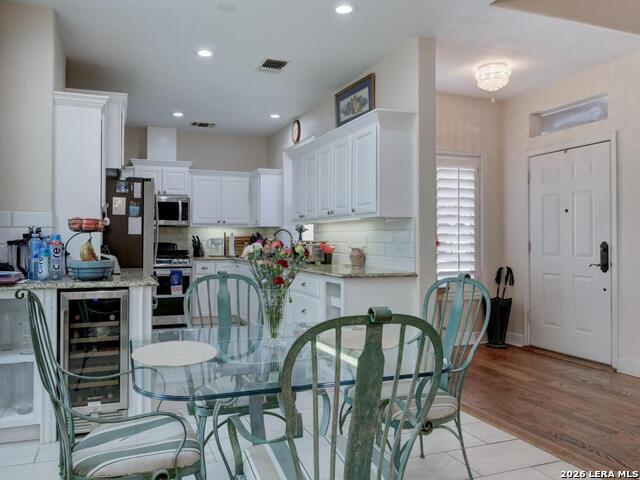 Image 17 of 30 For 10 Bryanston