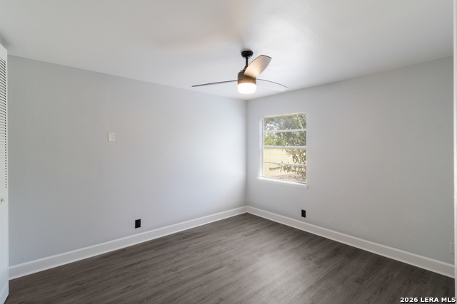 Image 11 of 26 For 5846 Castle  