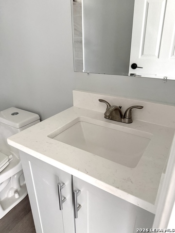 Image 18 of 26 For 5846 Castle  