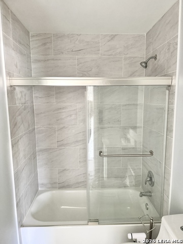 Image 19 of 26 For 5846 Castle  