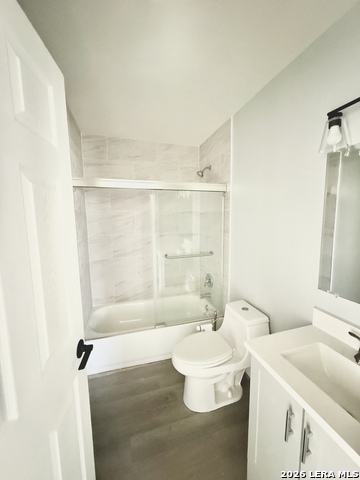 Image 20 of 26 For 5846 Castle  