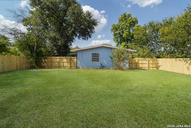 Image 22 of 26 For 5846 Castle  