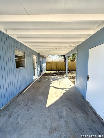 Image 23 of 26 For 5846 Castle  