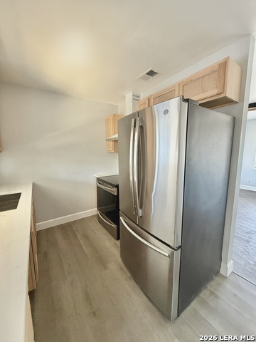 Image 7 of 26 For 5846 Castle  