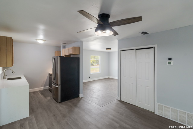 Image 9 of 26 For 5846 Castle  