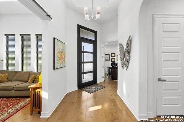 Image 14 of 59 For 75 Mariposa Parkway E