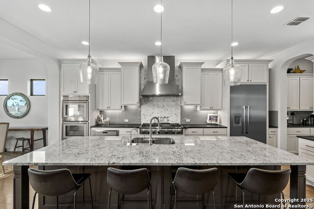 Image 24 of 59 For 75 Mariposa Parkway E