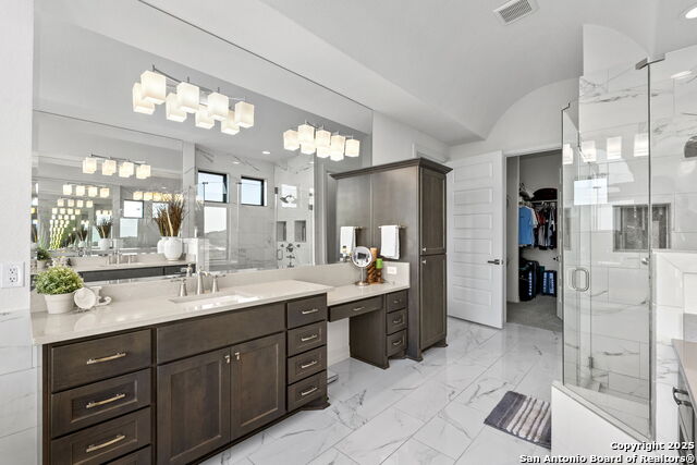 Image 32 of 59 For 75 Mariposa Parkway E