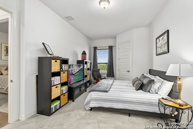 Image 39 of 59 For 75 Mariposa Parkway E