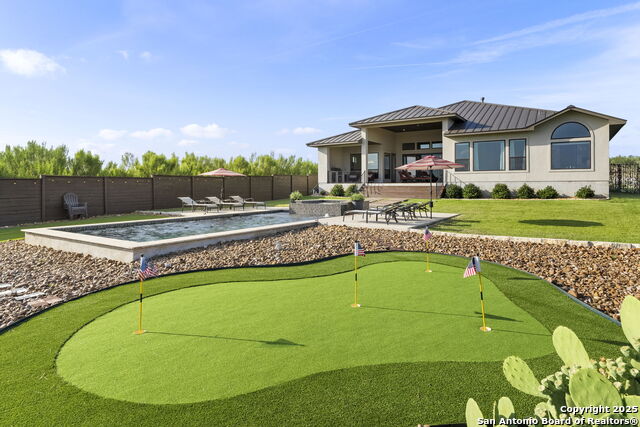 Image 47 of 59 For 75 Mariposa Parkway E