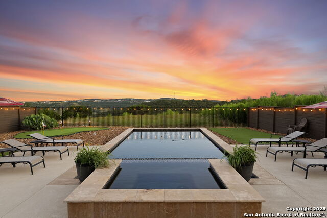 Image 53 of 59 For 75 Mariposa Parkway E