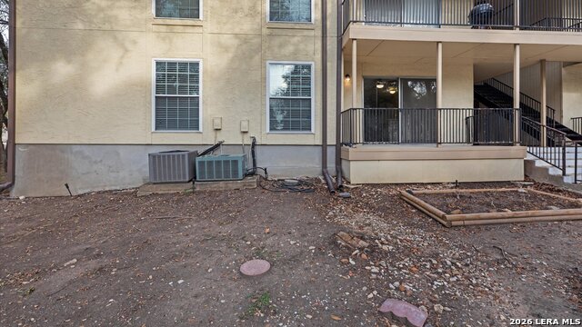 Image 28 of 29 For 8702 Village  1300