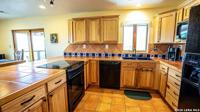 Image 8 of 24 For 1121 Bradstreet