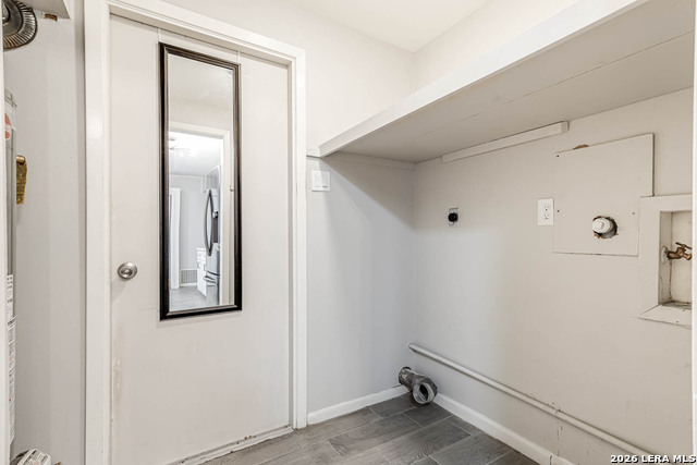 Image 29 of 38 For 502 Tammy  