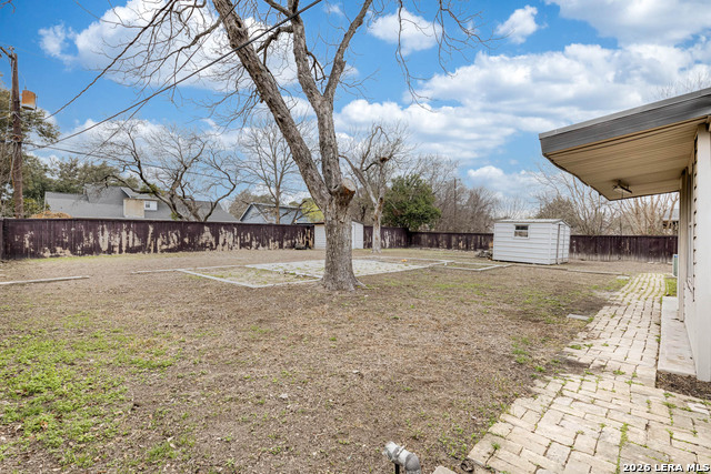 Image 31 of 38 For 502 Tammy  